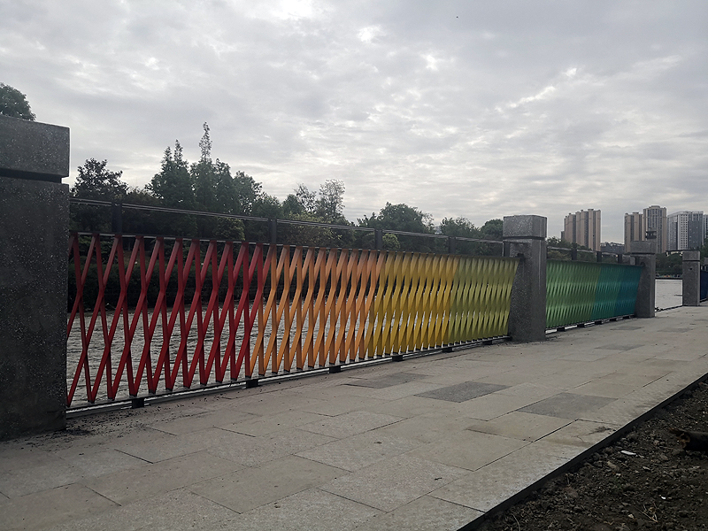 景观彩虹护栏